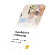 Kobieta i dwoje dzieci siedzą przy stole skupieni na jakiejś czynności. Tekst w języku polskim jest częściowo widoczny pod obrazem.